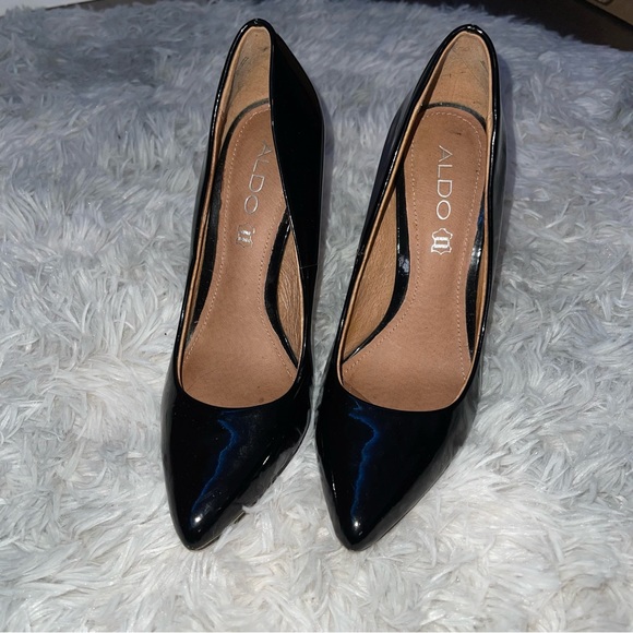 Classy Aldo Heels - Picture 3 of 4